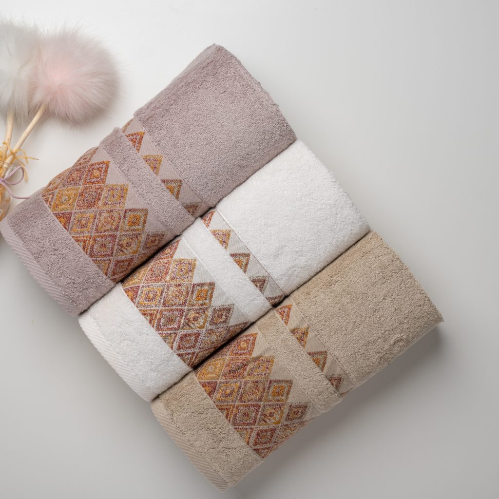 kinzo bath towels