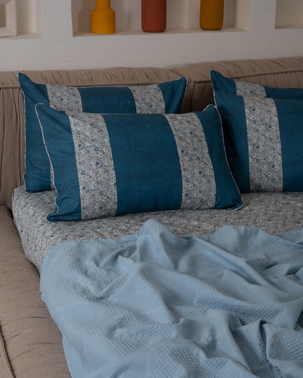 Engraved fitted sheet*dark blue*