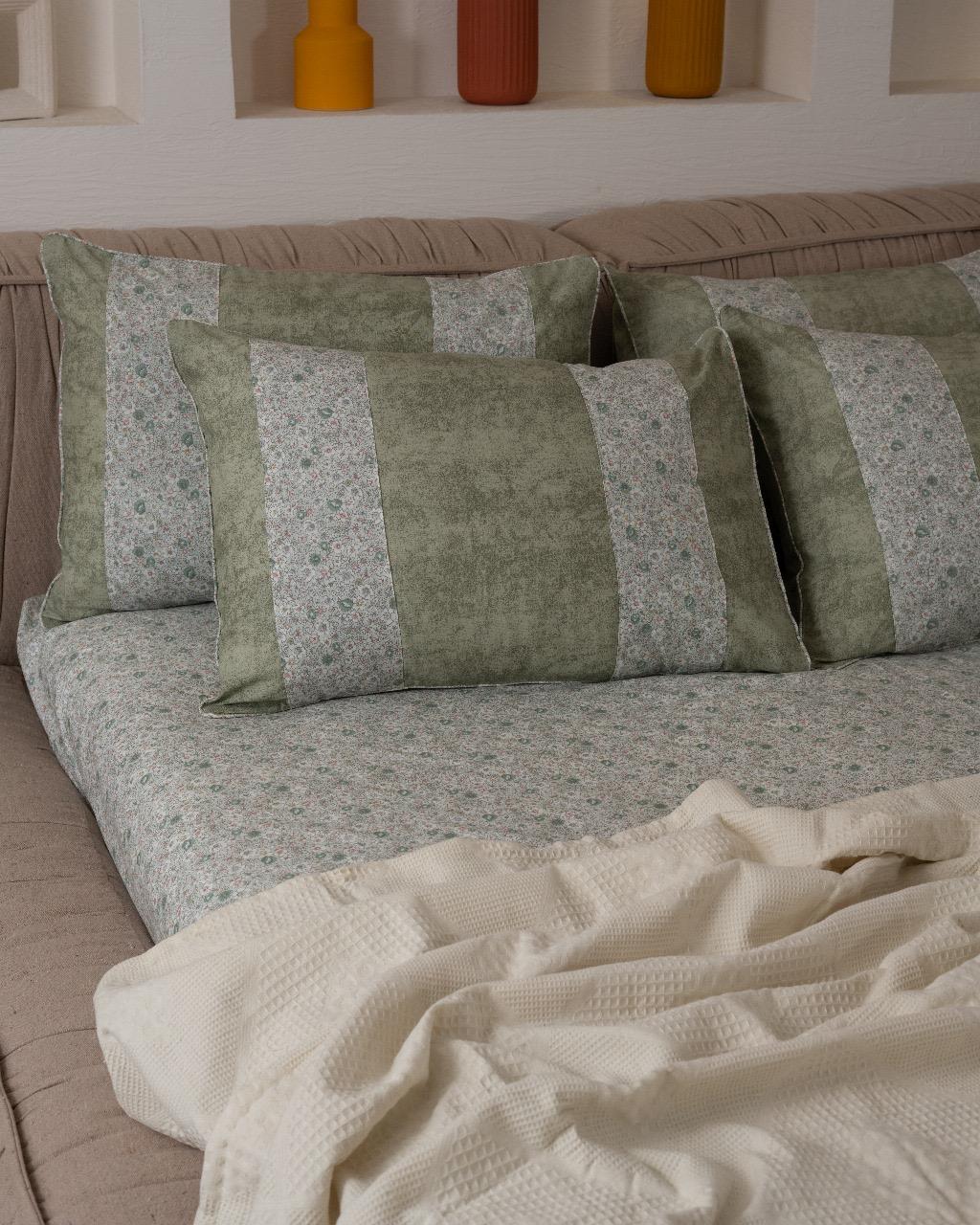 Engraved fitted sheet*pistachio*