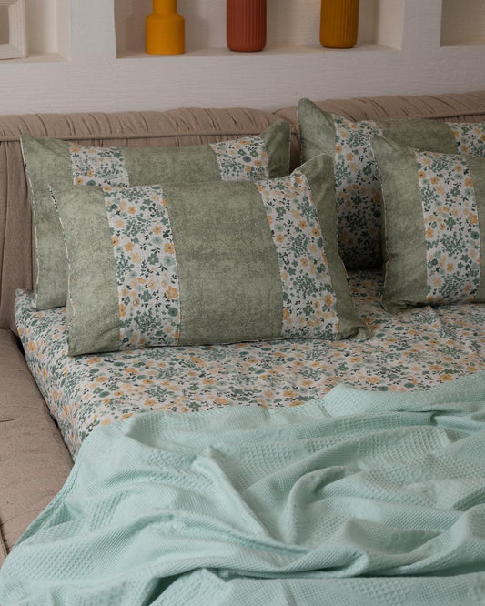 Engraved fitted sheet*pistachio*