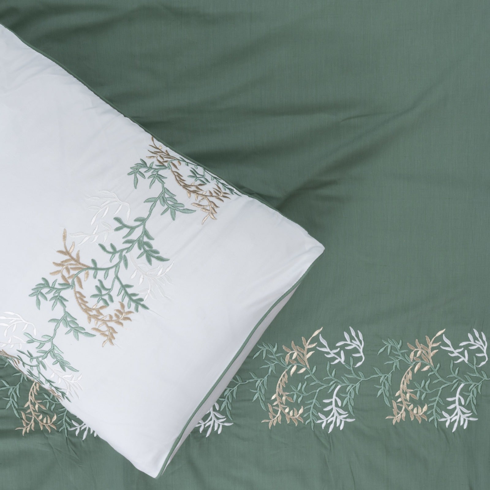 Gold Leaves *green/white*
