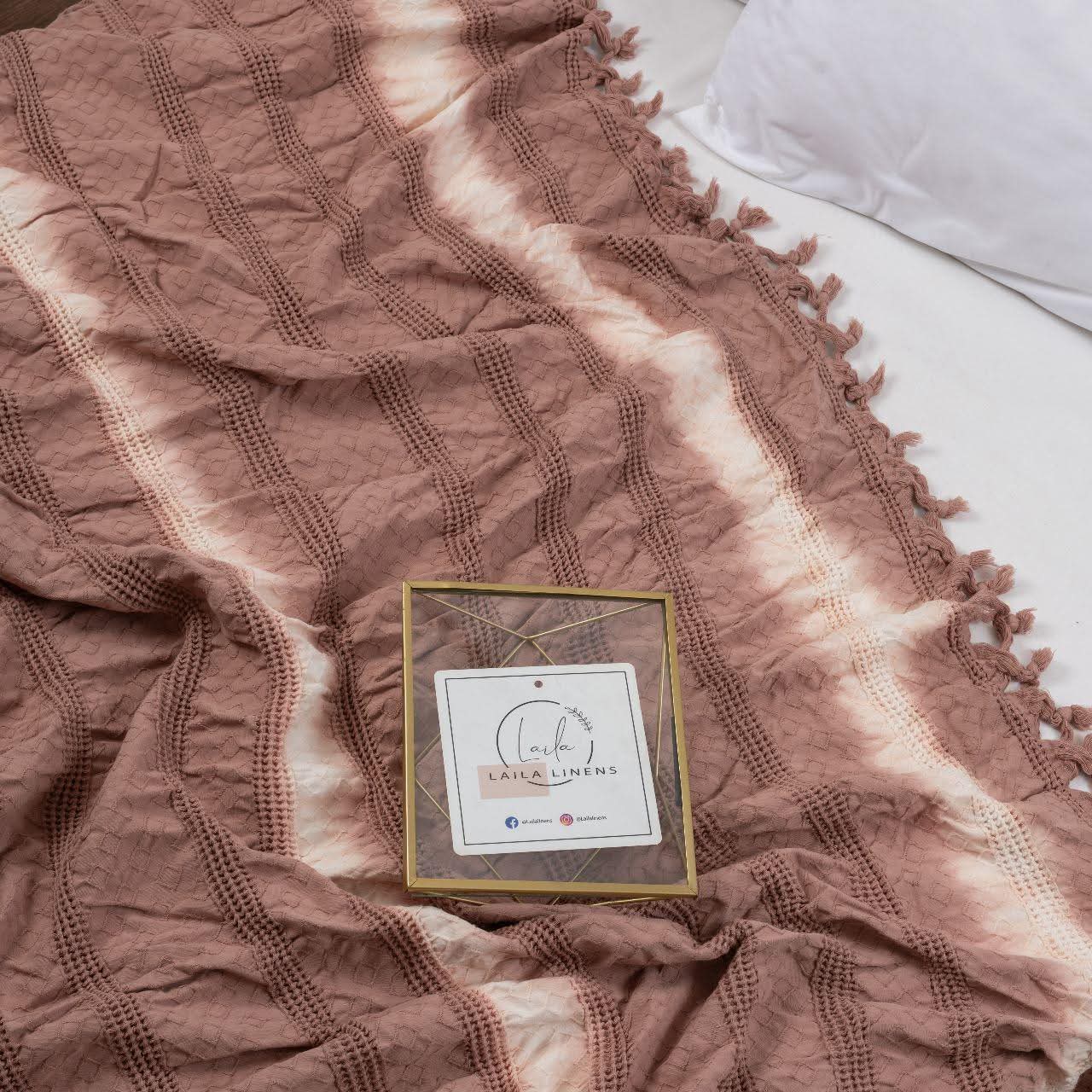 Anas coverlet */Light Brown/white*
